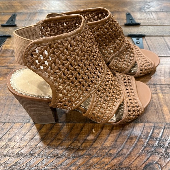 LC Lauren Conrad Tan Woven Heeled Sandals - Picture 1 of 6